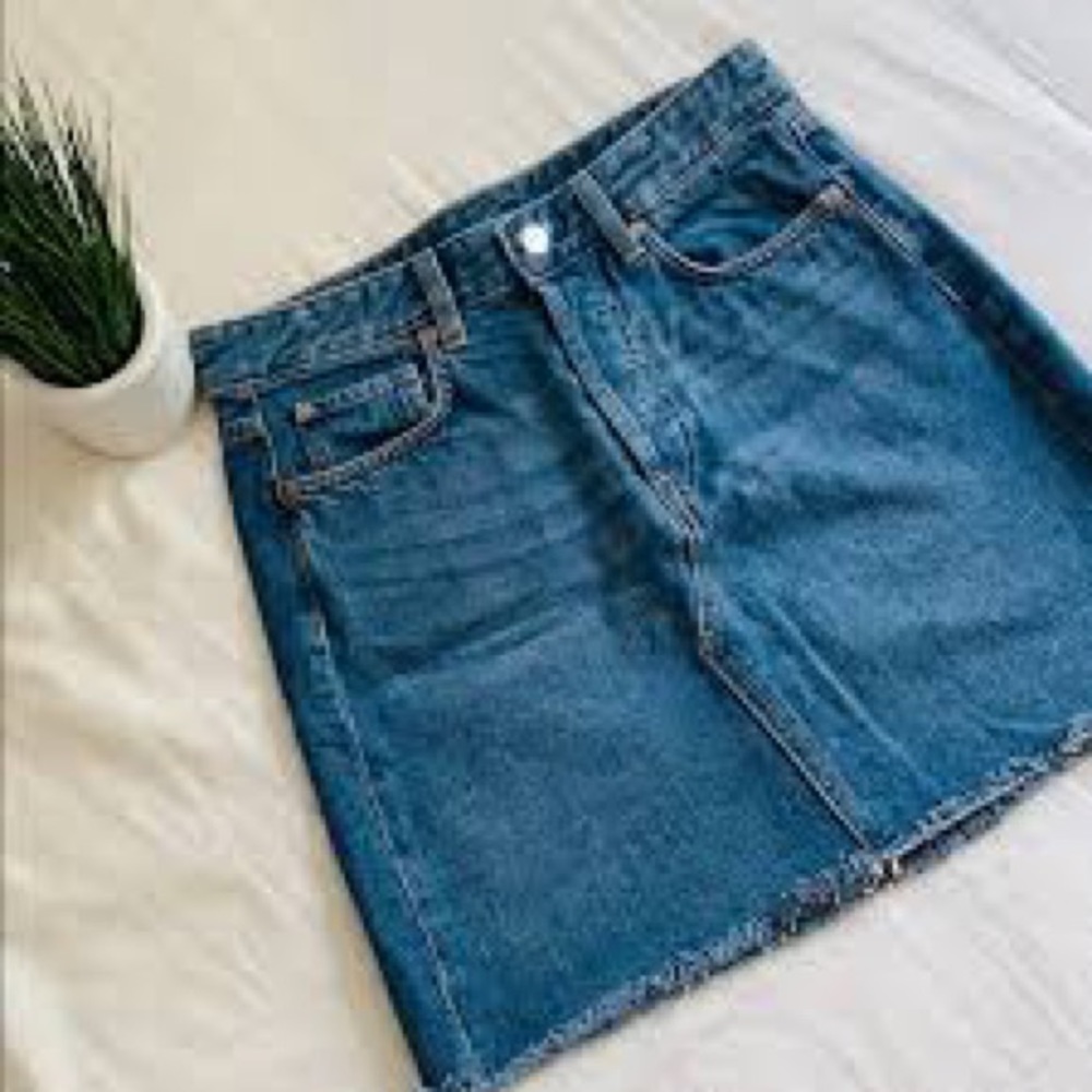 H&M Blue Denim Mini Skirt